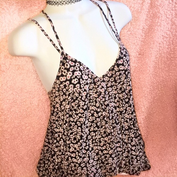 American eagle 90s style floral criss cross tank - Picture 5 of 8